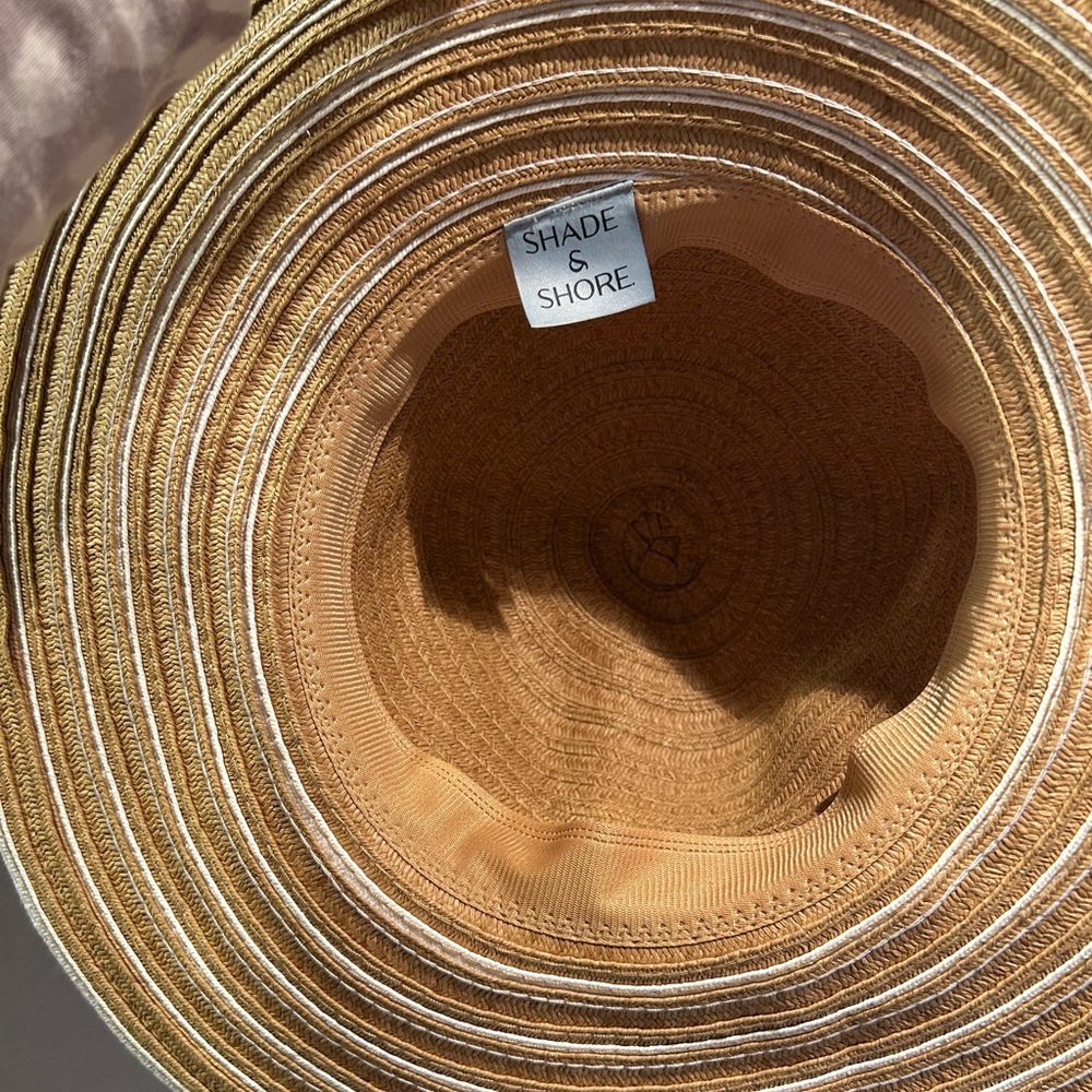 Shade & Shore Tan and White Wide Brim Sun Hat - Picture 2 of 3